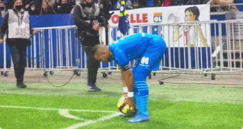 卡拉格：球迷们高喊斯洛特令人动容，在获胜后我真心为他开心