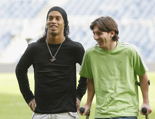 布冯：皮奥是今年意大利足球的亮点，他的特点有点像托尼（布冯：皮奥是今年意大利足坛的最大亮点，风格与托尼颇为相似）