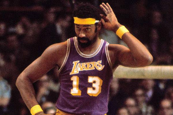 罗马诺：尤文并未追逐坎塞洛，球员不降薪意甲俱乐部无法负担（罗马诺：尤文无意引进坎塞洛，不降薪意甲俱乐部难以承担）