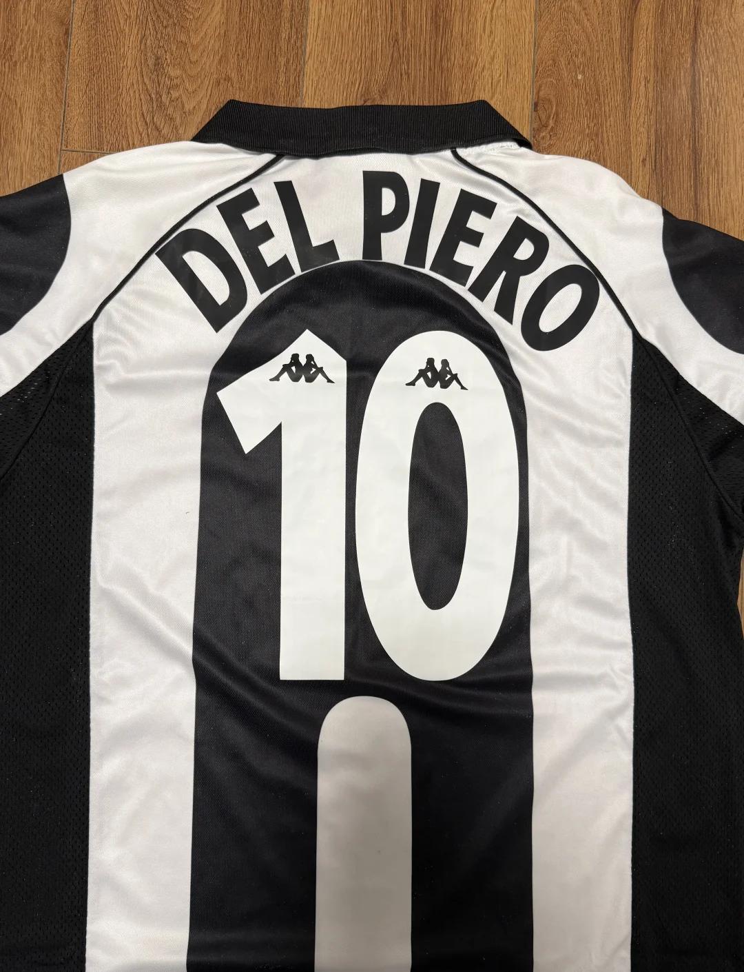 TA：曼联连续88个赛季有自家青训球员出战的纪录面临终结危机