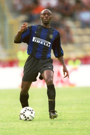 半场战报：门兴格拉德巴赫1-0科隆（半场比分：门兴格拉德巴赫1比0领先科隆）