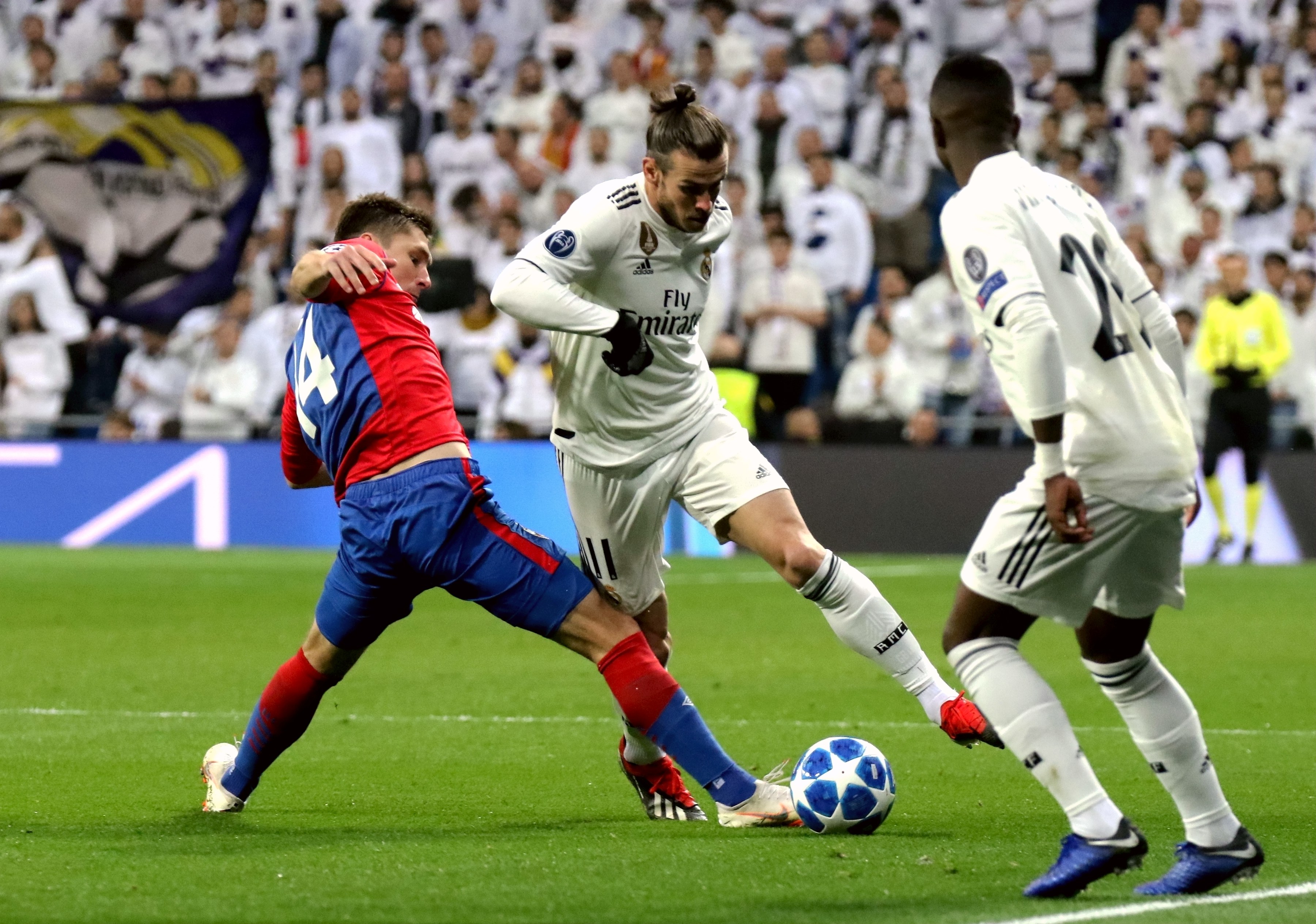 捷克11月大名单：绍切克、希克领衔，舒尔茨、维季克在列（捷克11月国家队名单出炉：绍切克、希克领衔，舒尔茨、维季克入选）