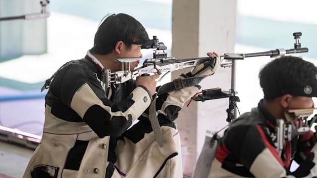 图片报：努贝尔能否留在斯图加特和他是否会大降薪有很大关系（图片报：努贝尔能否留在斯图加特取决于他是否愿意大幅降薪）