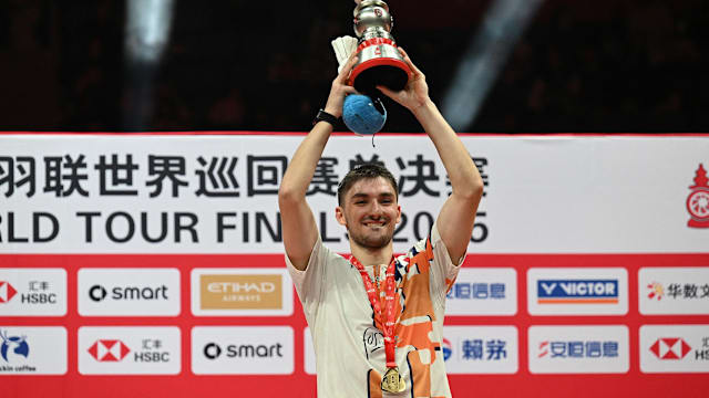 马卡：皇马密切关注科莫后卫拉蒙，英超多队也展开考察（据马卡报：皇马考察科莫后卫拉蒙，英超多队同样关注）