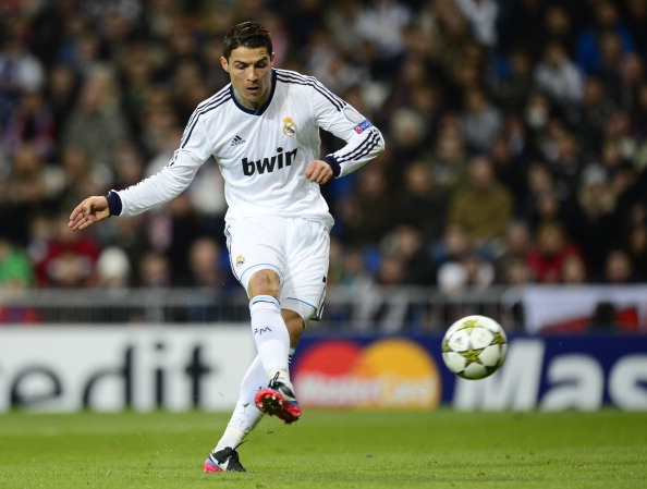 马卡：皇马将青训中卫巴尔德佩尼亚斯列入晋升一线队考察名单（马卡：皇马把青训中卫巴尔德佩尼亚斯纳入一线队提拔评估名单）