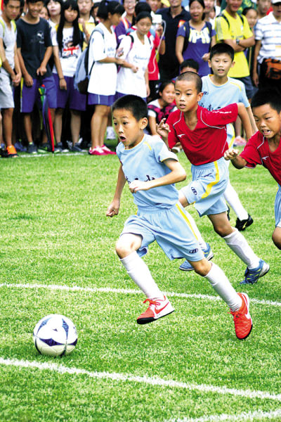 亚洲强队主力集体伤退，备战形势骤紧（亚洲劲旅主力接连伤退，备战形势告急）